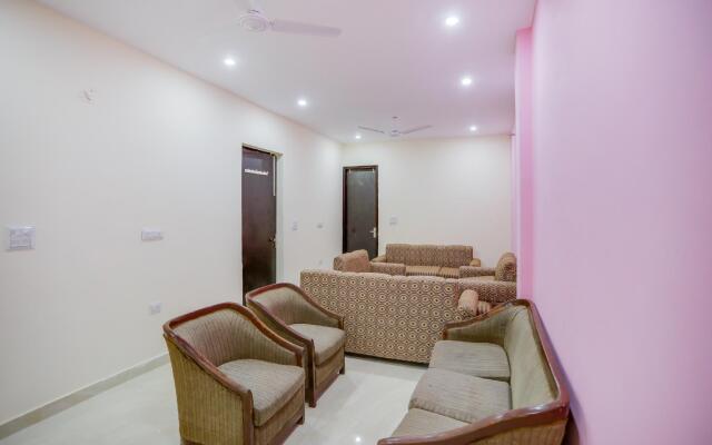 OYO 75162 Hotel Sanskar