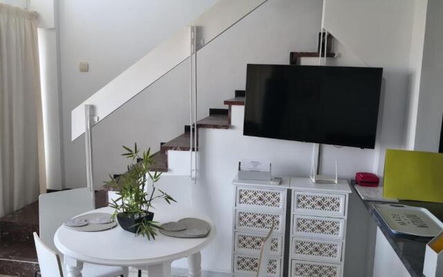 Skol 919A by Completely Marbella