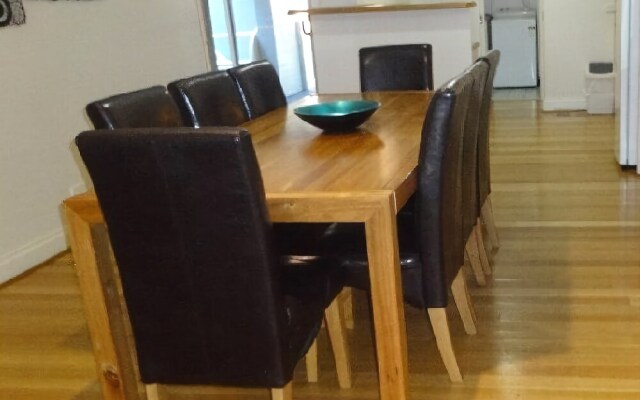 Blackbutt - Deluxe Family Townhouse