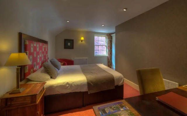 Dog & Partridge Hotel by Greene King Inns