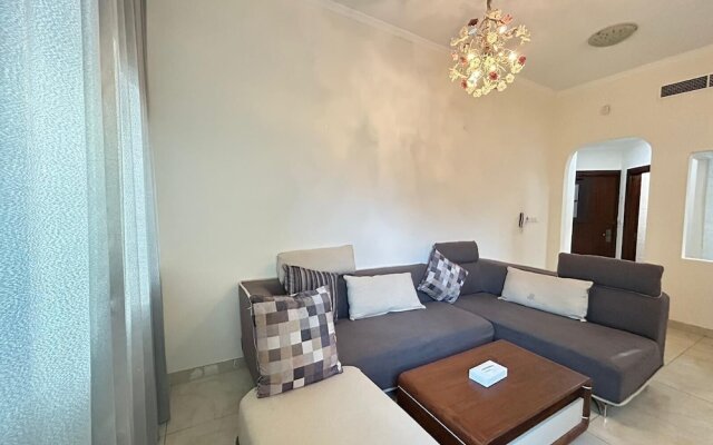 Al Hayat Suites