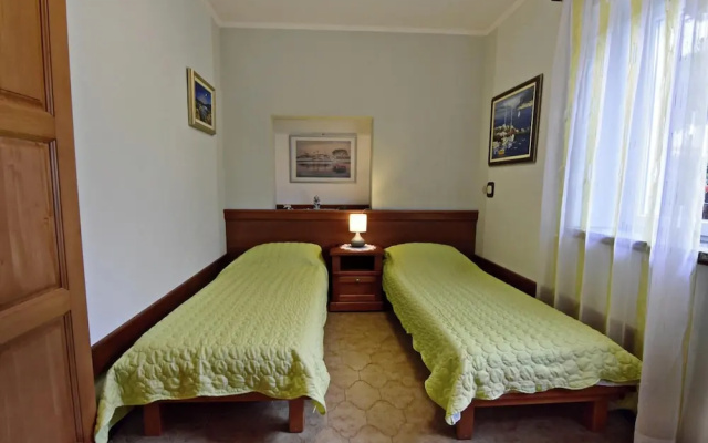 Holiday Home With Garden and BBQ in Umag
