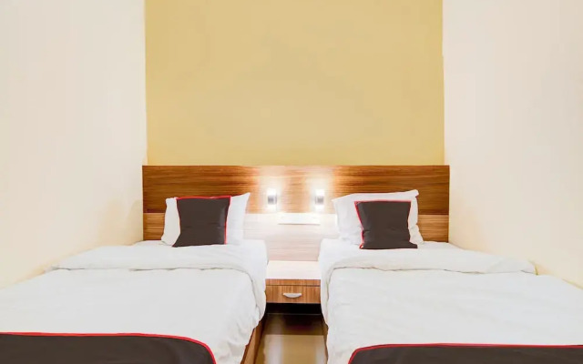 Capital O Pusat Kota Pekanbaru Near Mall Living World Formerly Radja Homestay