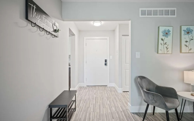 2-bedroom Spacious Stay