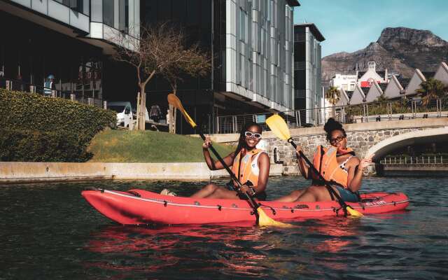 Radisson RED V&A Waterfront, Cape Town