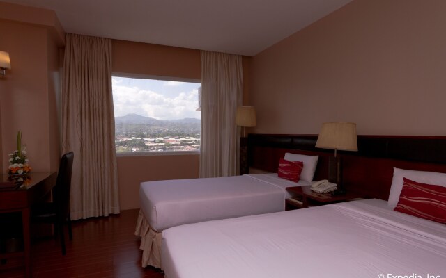 Allure Hotel & Suites