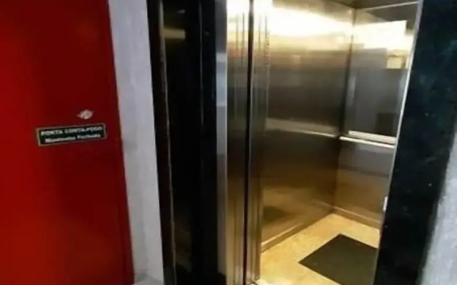 Apto 102 Ed Gabriel na divisa do Parque