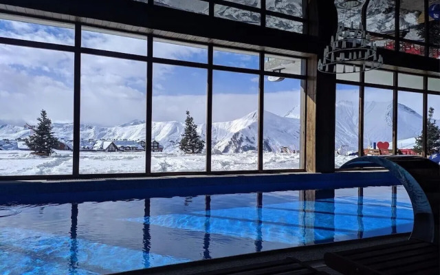 New Gudauri Atrium Apartment 243