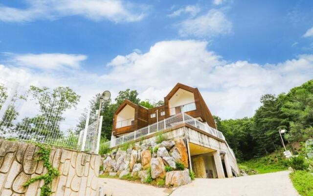 Yeonkkot Hosu Pension