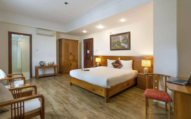 Orchid Hotel Danang