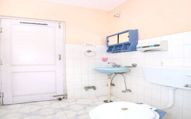 OYO 12858 Home 3BHK The Pavalion