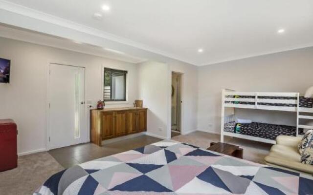 East Tempy - House & Bungalow