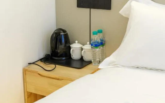 Yilu Homestay (Huangling Scenic Area Branch)