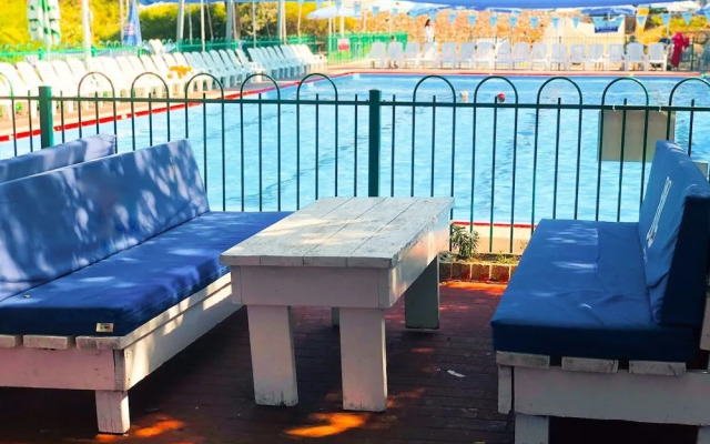 Gesher HaZiv TravelHotel
