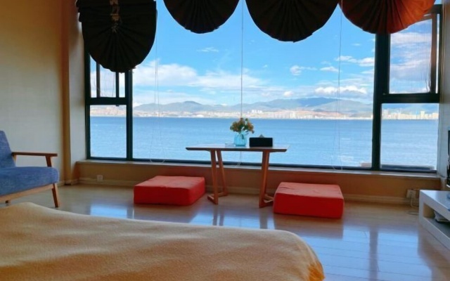 Lingxin Panhai Lake View Inn – Balcony – Dali