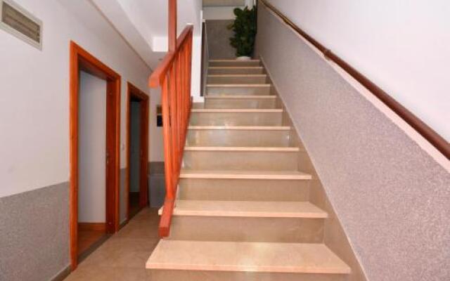 Apartments & Rooms As