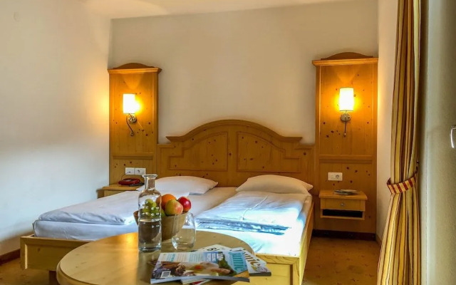 Hotel Kronplatzer Hof