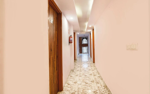 Fabhotel Ak Continental