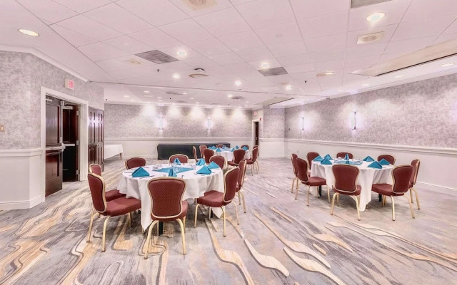 DoubleTree by Hilton Providence Airport Warwick