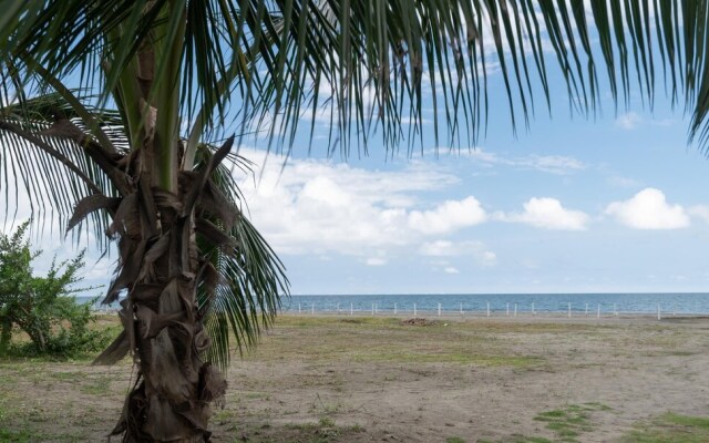 Manzanillo Beach 2BR Aparment by Huespedia 617