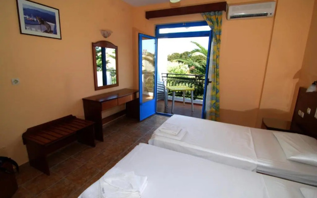 Chrysoula Hotel & Apartments