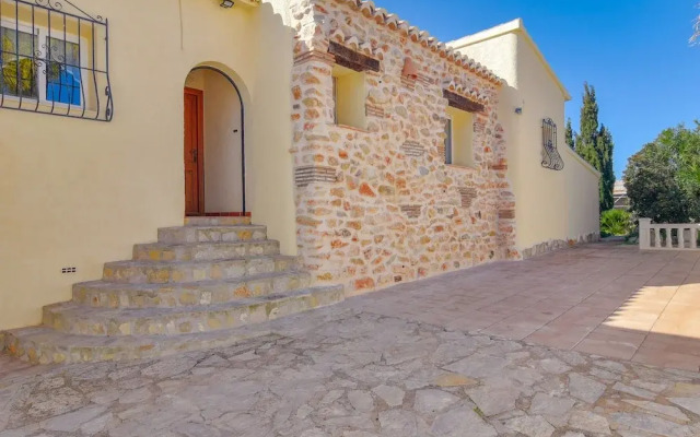 Lush Villa With Swimming Pool in Benitachell