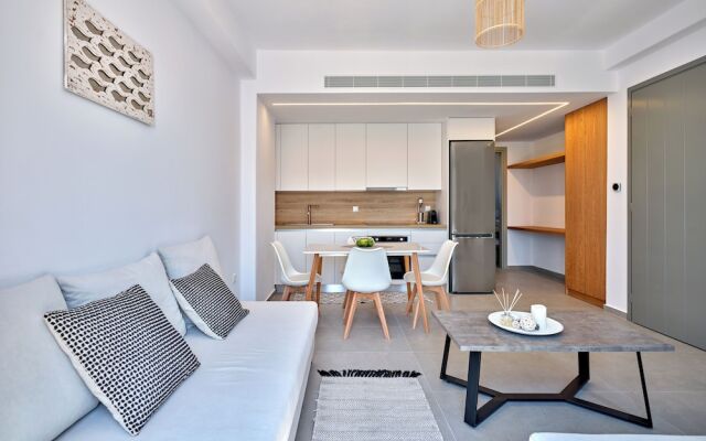 Paros Gem