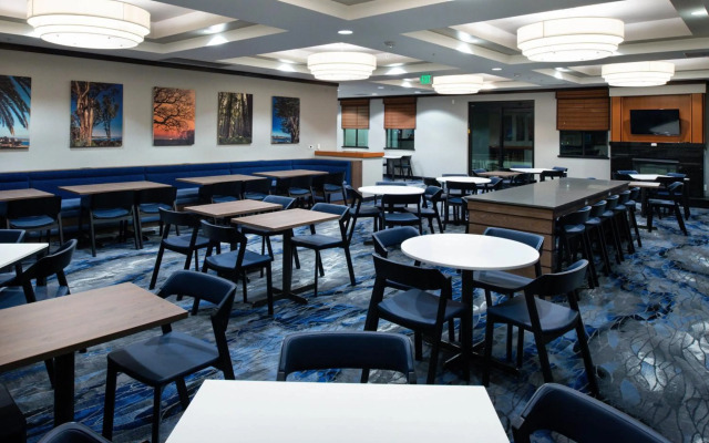 Fairfield Inn & Suites Santa Cruz - Capitola