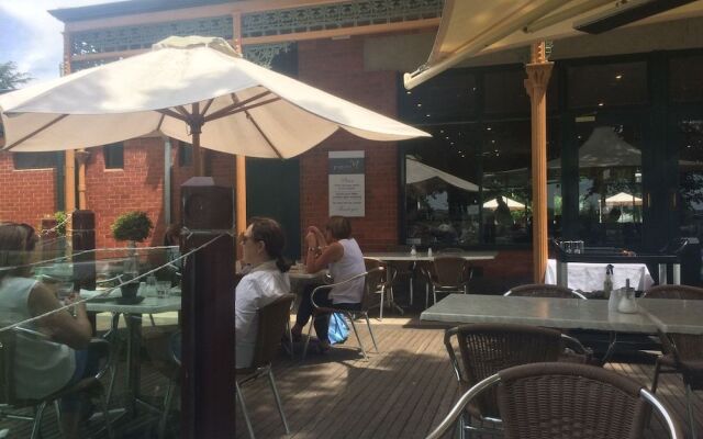 Ambassador Motor Inn Ballarat