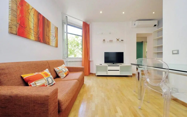 Cozy flat neat the Univesity