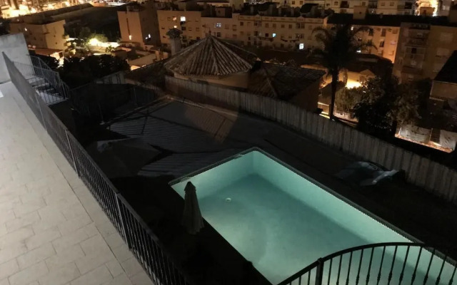 Rooms in Seafront Villa