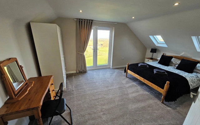 Seaside Escape at Ty Bugail - Holyhead