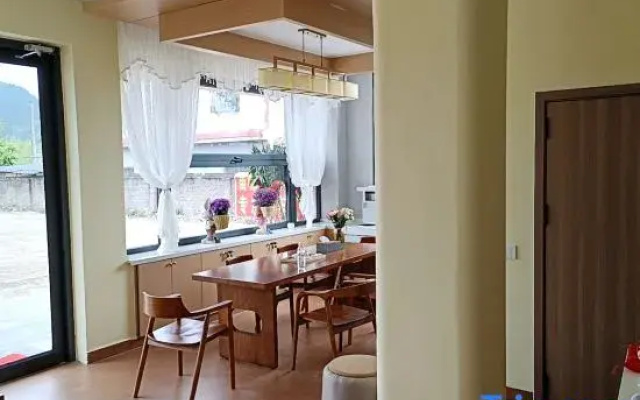Wanfenglin Shanxun Homestay (Wanfenglin Visitor Center)