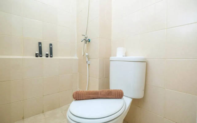Relax Studio Apartment at Green Palace Kalibata