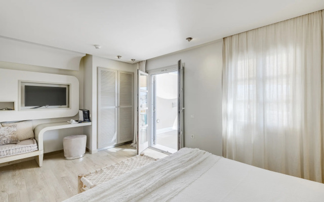 Kouros Art Hotel - Adults Only