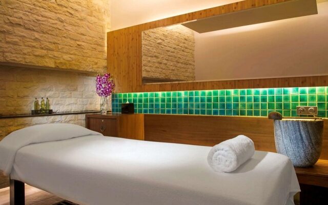 Sheraton Saigon Grand Opera Hotel