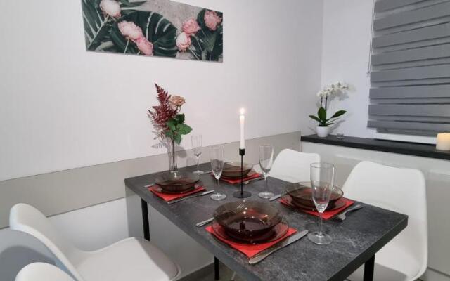 Art Apartment 2