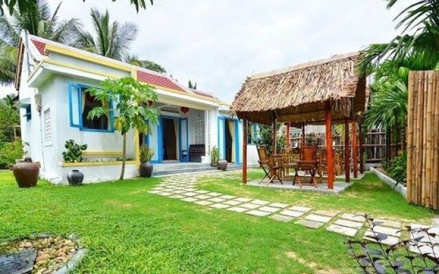 Local Beach Homestay