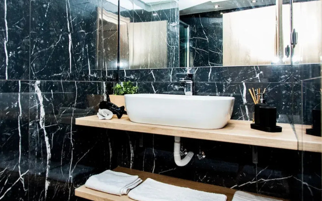 Contemporary chic in Central Athens