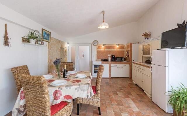 Beautiful Home in Vodnjan With Wifi and 4 Bedrooms