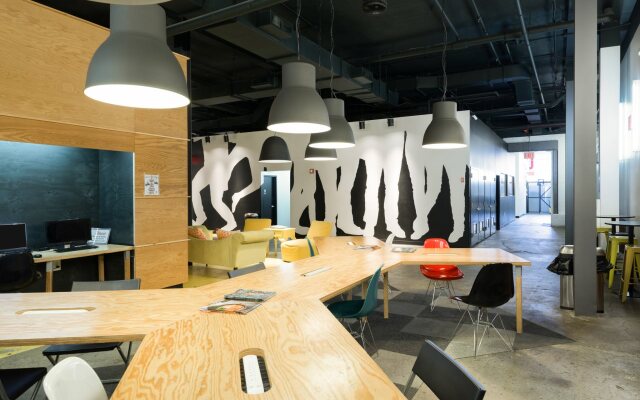 The Local - Hostel