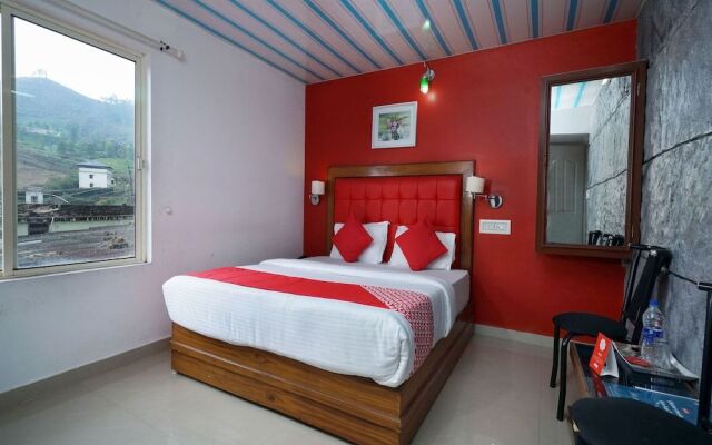 OYO 8653 Achus Inn