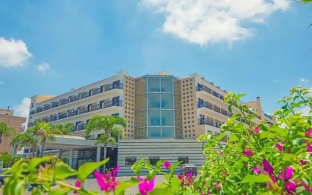 Tsokkos Gardens Hotel & Apartments