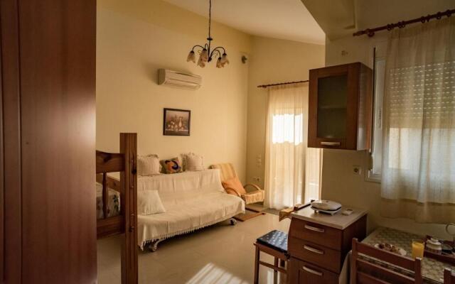 Panormos Apartments