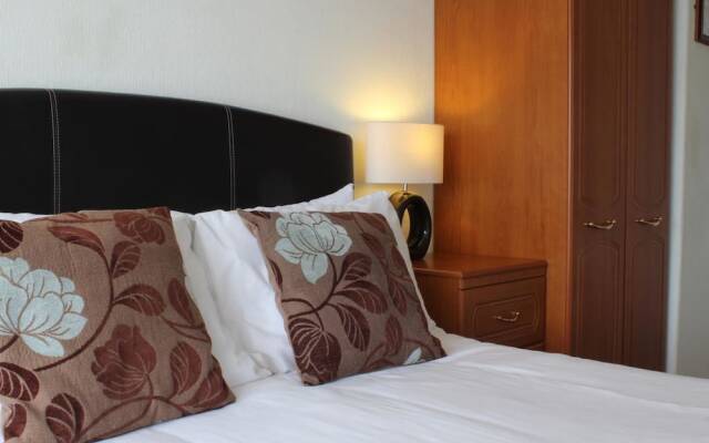 Ashley Hotel