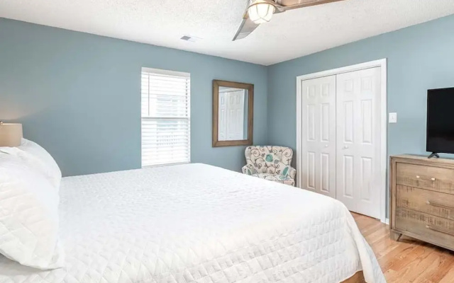 Neptunes Nest by Tybee Vacation Rentals