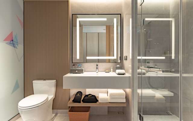 Hilton Garden Inn Shenzhen World Exhibition & Convention Center