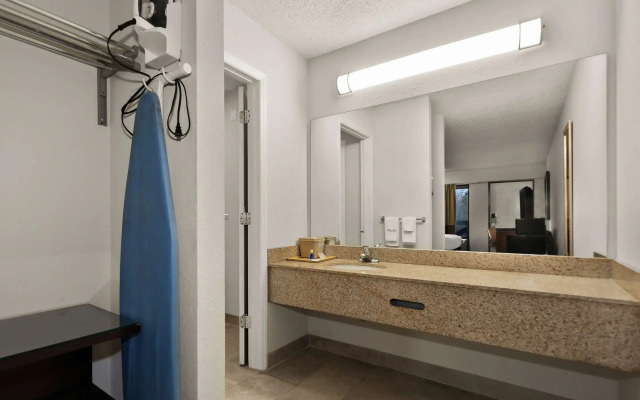 Rodeway Inn