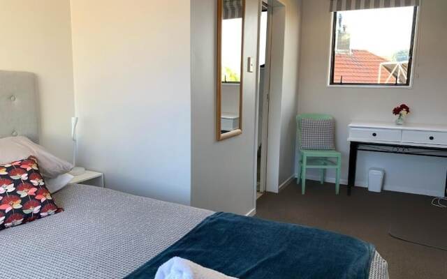 The Villa - Hostel
