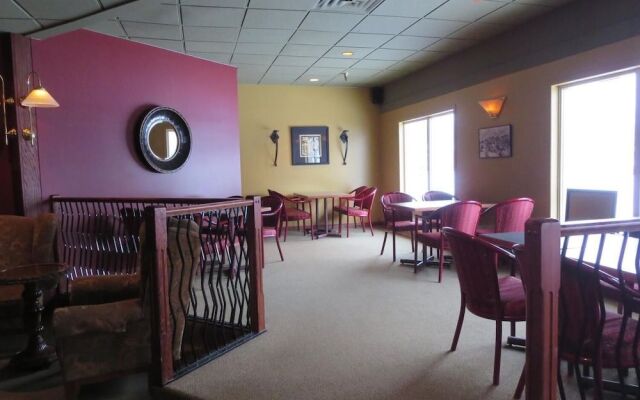 Town and Mountain Hotel